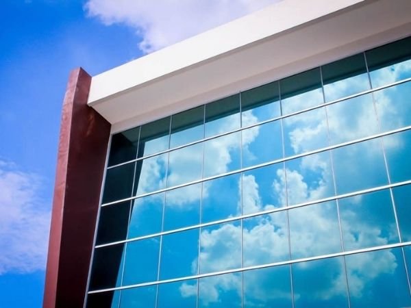 Instalação de película para vidros em Abadia de Goiás