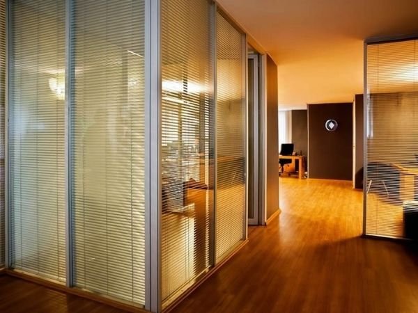 Aplicação profissional de película de proteção solar