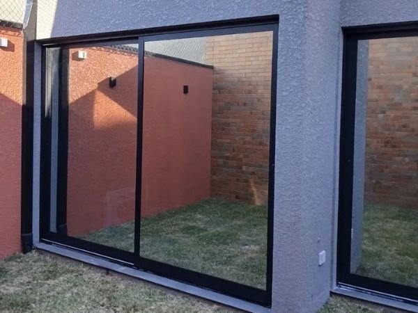 Película de Proteção Solar para Janelas em Shangri-lá Goiânia Película de Proteção Solar para Janelas em Shangri-lá Goiânia